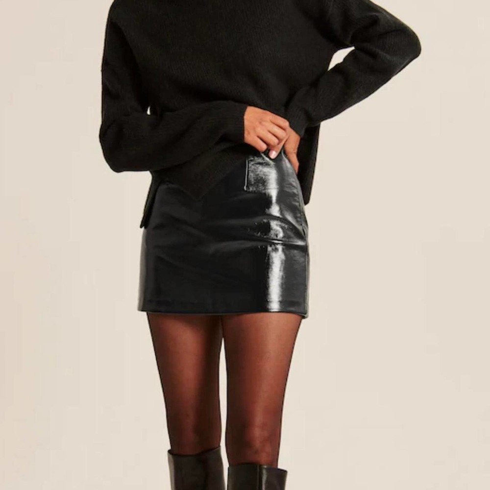 COPY - Abercrombie Vegan Leather Skort